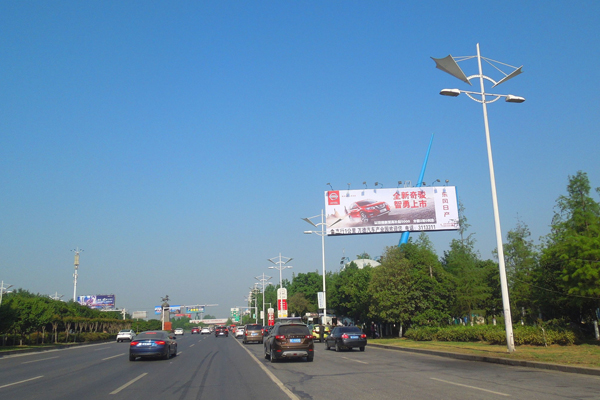 邓城大道樊西高速入口广告大牌(1)-拷贝.jpg